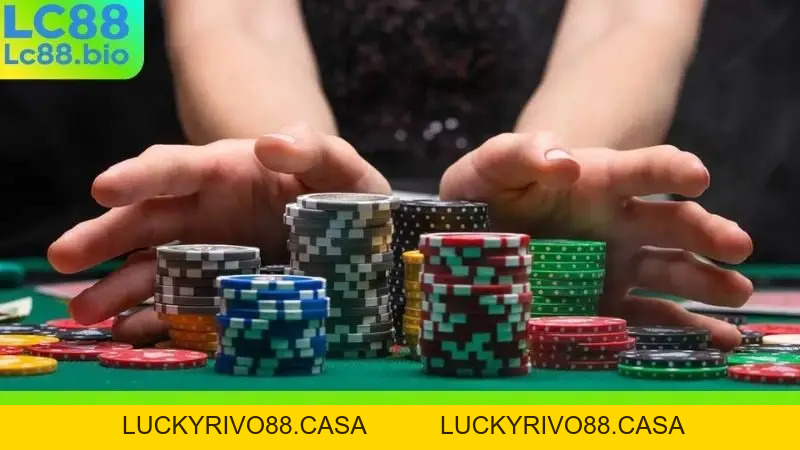 Poker All In Là Gì? Tuyệt Chiêu, Mạo Hiểm Hay Cơ Hội?